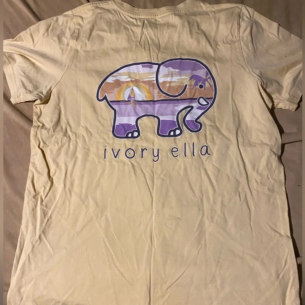 Size small ivory Ella short sleeve shirt - Picture 1 of 2